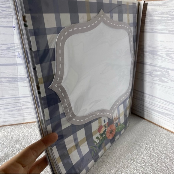 C.R. Gibson 12X12 Complete Scrapbook Wedding Scrapbook - Picture 12 of 14